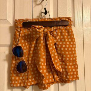 A new day. mid-rise tie waste shorts